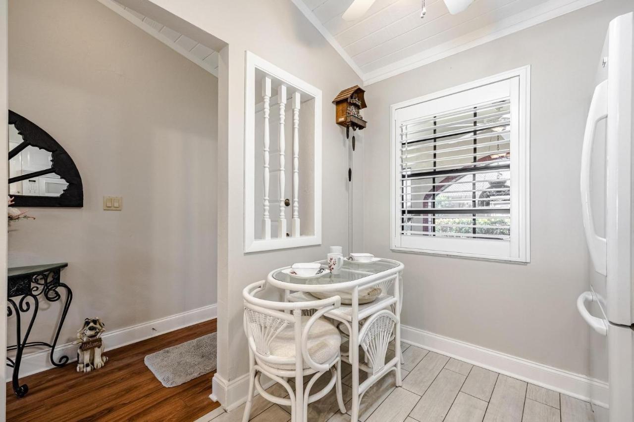 Association, Tennis Courts And Pool, Sleeps 4 - Cinnamon Cove Cozy Condo Fort Myers Kültér fotó