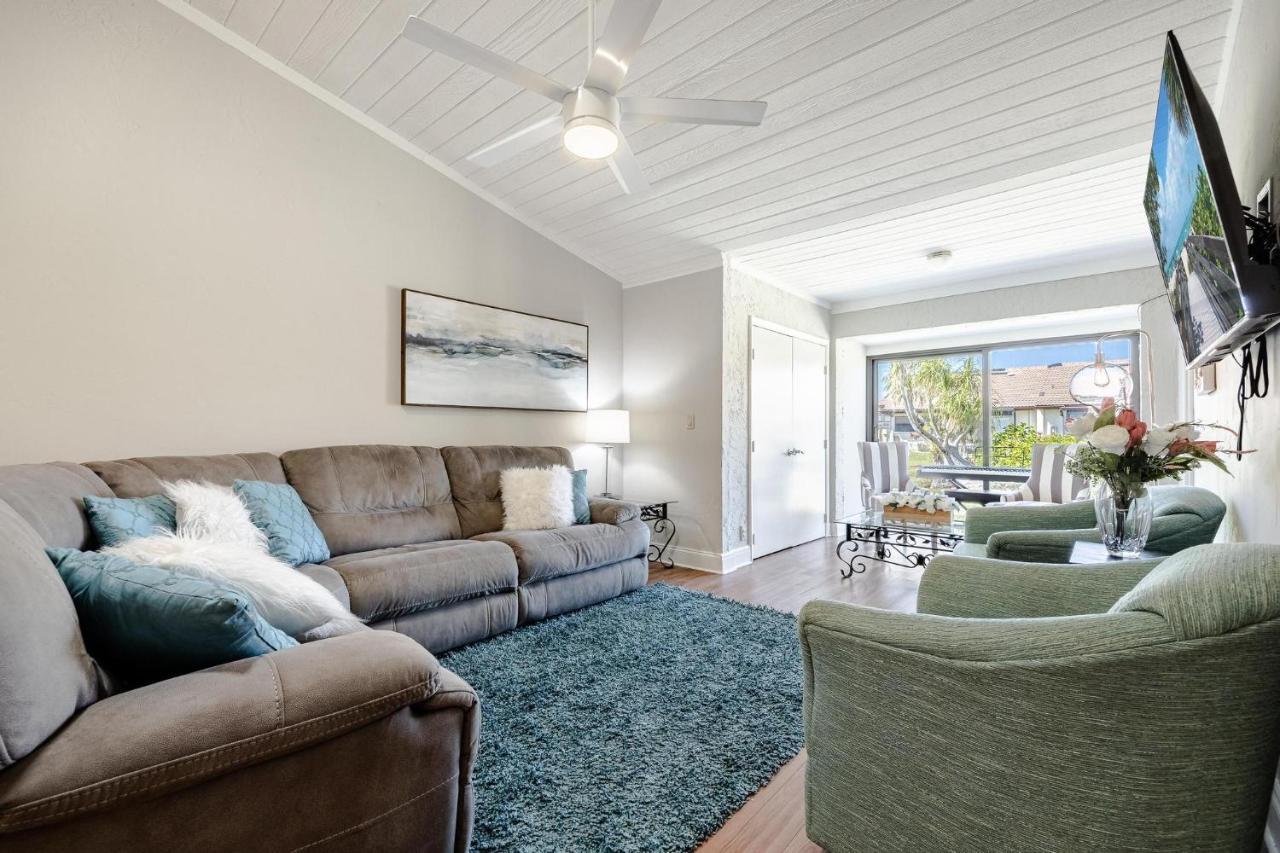 Association, Tennis Courts And Pool, Sleeps 4 - Cinnamon Cove Cozy Condo Fort Myers Kültér fotó